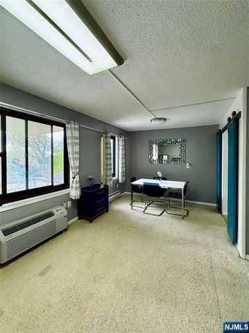 307 Prospect Avenue 4D, Hackensack, NJ 07601