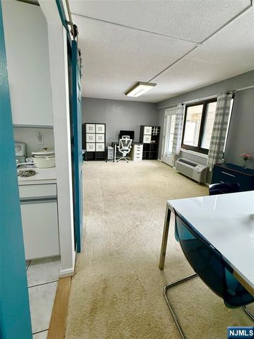 307 Prospect Avenue 4D, Hackensack, NJ 07601