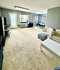 307 Prospect Avenue 4D, Hackensack, NJ 07601