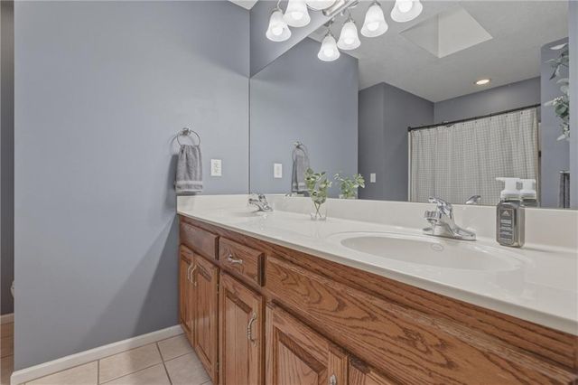 114 S Jewell Street, Liberty, MO 64068