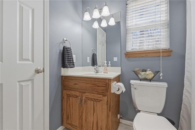 114 S Jewell Street, Liberty, MO 64068