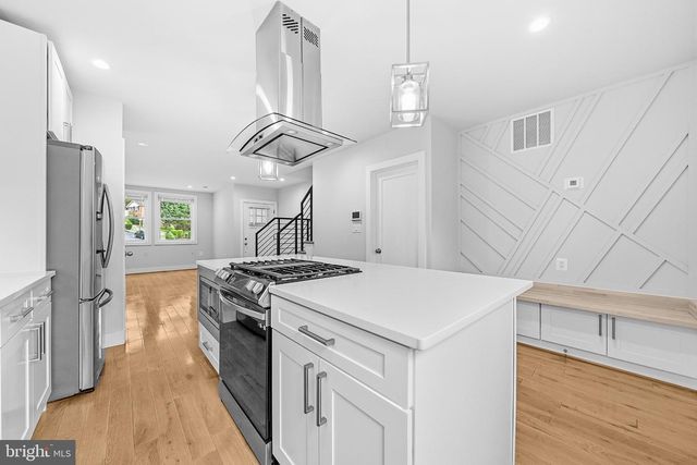 1109 ANACOSTIA RD SE, Washington, DC 20019