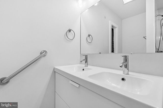 1109 ANACOSTIA RD SE, Washington, DC 20019