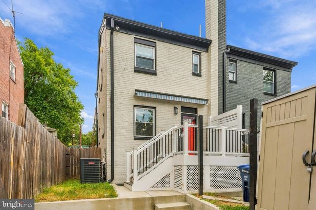 1109 ANACOSTIA RD SE, Washington, DC 20019