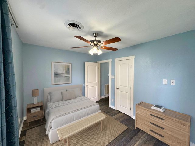 3727 Avenue L, Galveston, TX 77550