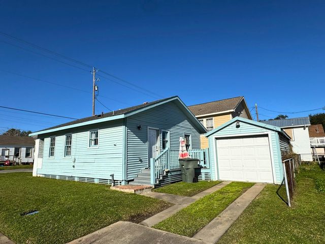 3727 Avenue L, Galveston, TX 77550
