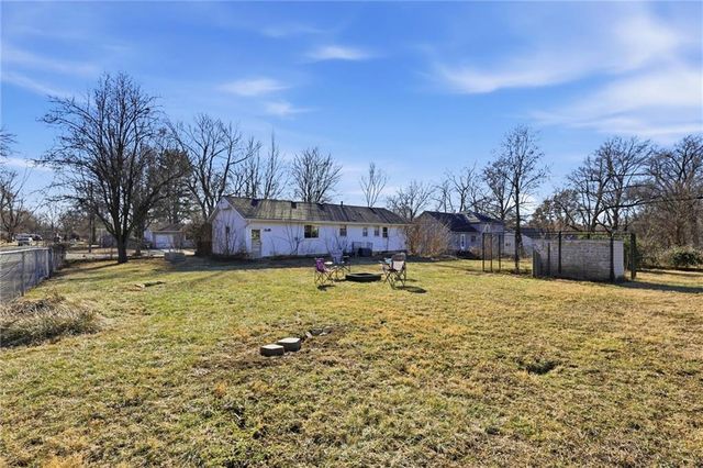 200 Eldorado Drive, Belton, MO 64012