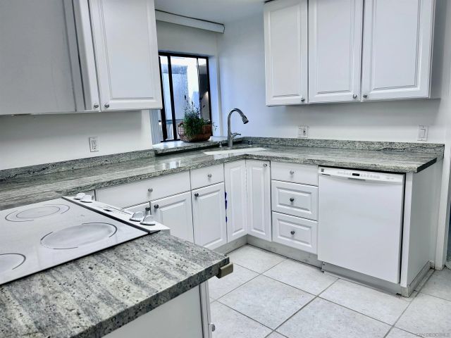 7550 EADS AVE 203, La Jolla, CA 92037