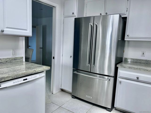 7550 EADS AVE 203, La Jolla, CA 92037