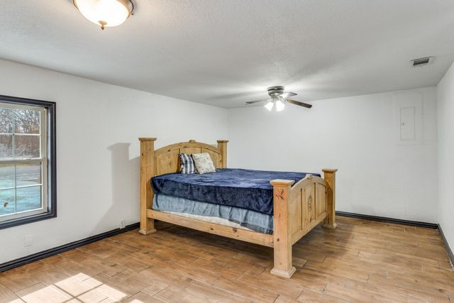 817 Stella Mae Drive, Fort Worth, TX 76028