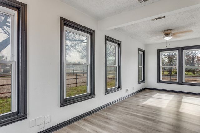 817 Stella Mae Drive, Fort Worth, TX 76028