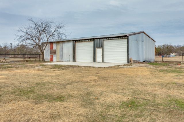 817 Stella Mae Drive, Fort Worth, TX 76028