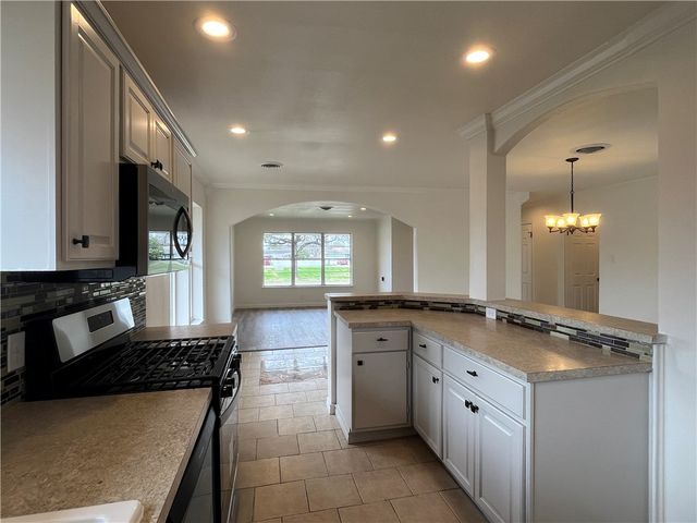 1041 Brawner Pkwy, Corpus Christi, TX 78411