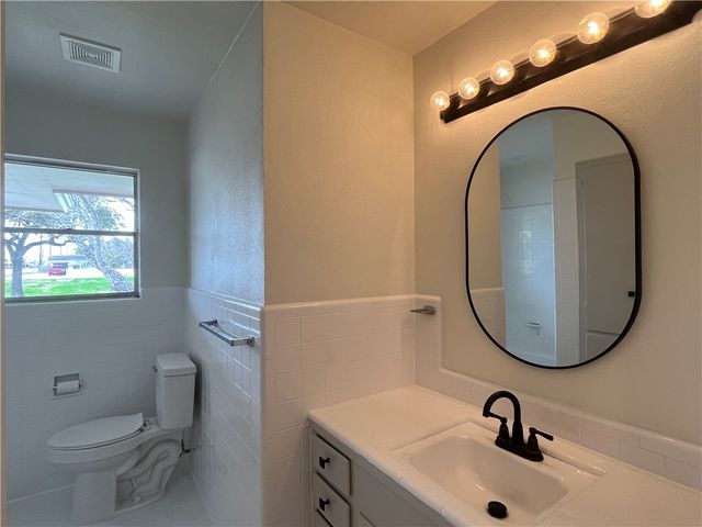 1041 Brawner Pkwy, Corpus Christi, TX 78411