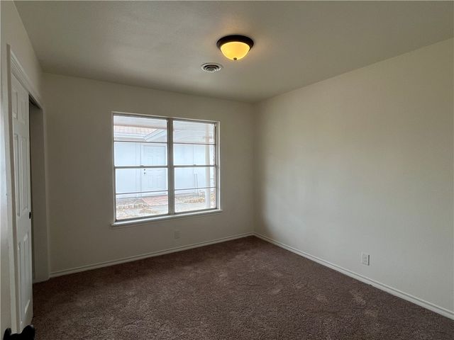 1041 Brawner Pkwy, Corpus Christi, TX 78411