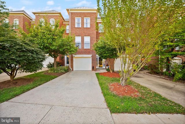 12091 EDGEMERE CIR, Reston, VA 20190