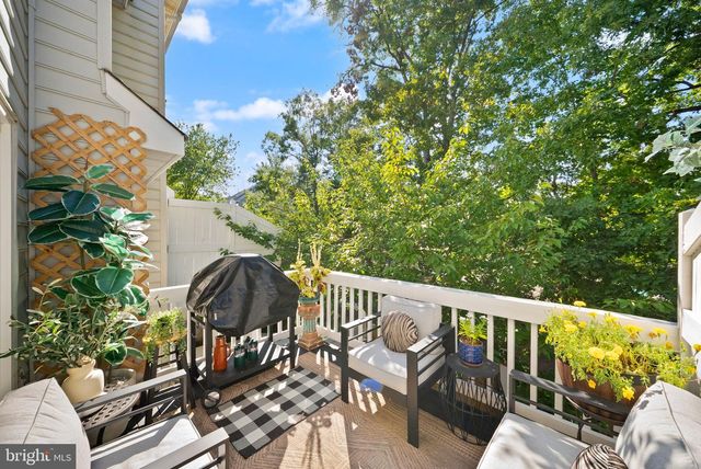12091 EDGEMERE CIR, Reston, VA 20190