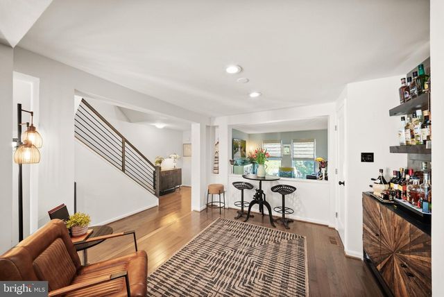 12091 EDGEMERE CIR, Reston, VA 20190