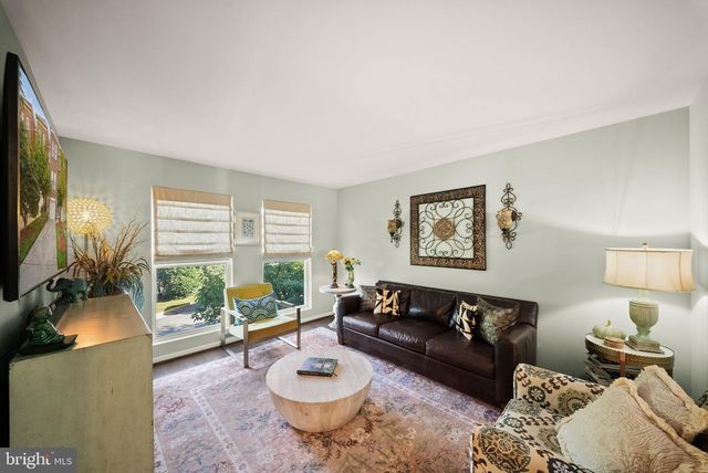 12091 EDGEMERE CIR, Reston, VA 20190