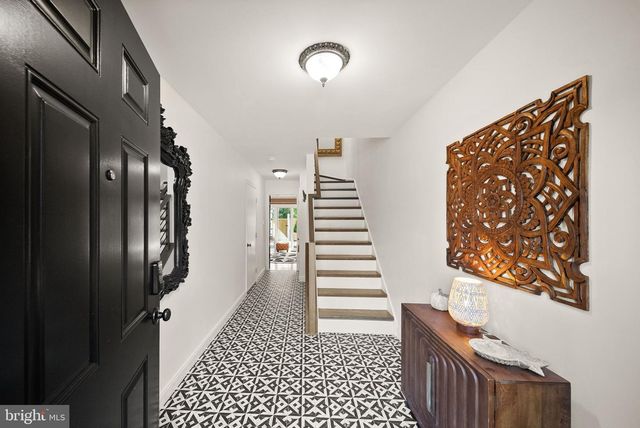 12091 EDGEMERE CIR, Reston, VA 20190