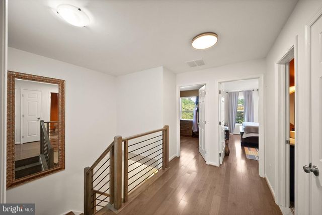 12091 EDGEMERE CIR, Reston, VA 20190