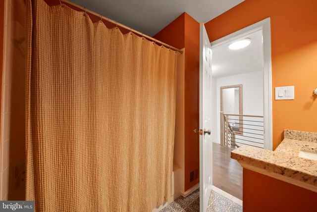 12091 EDGEMERE CIR, Reston, VA 20190
