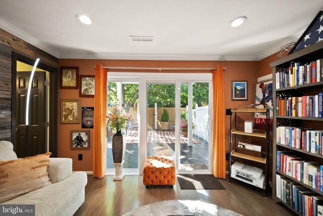 12091 EDGEMERE CIR, Reston, VA 20190