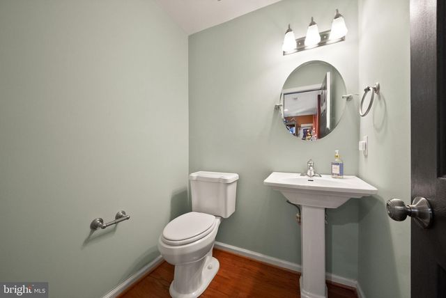 12091 EDGEMERE CIR, Reston, VA 20190