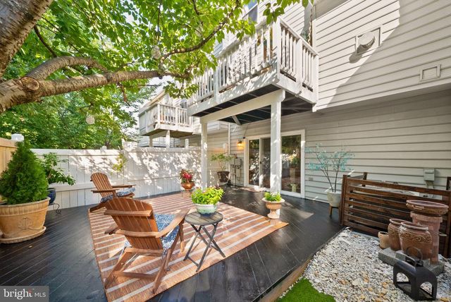 12091 EDGEMERE CIR, Reston, VA 20190
