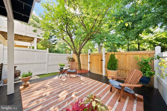 12091 EDGEMERE CIR, Reston, VA 20190