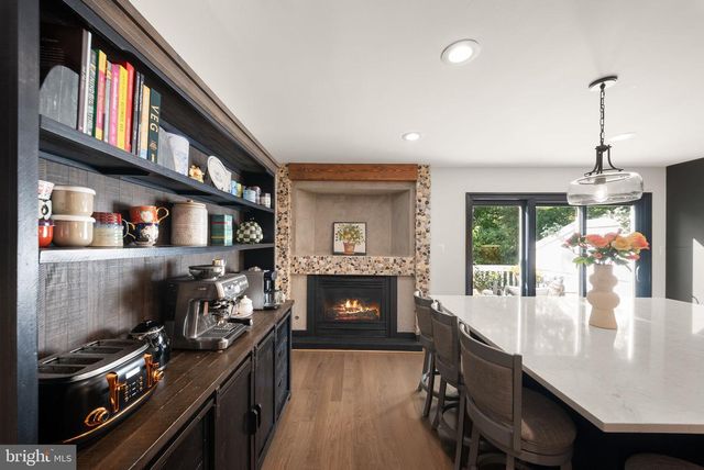12091 EDGEMERE CIR, Reston, VA 20190