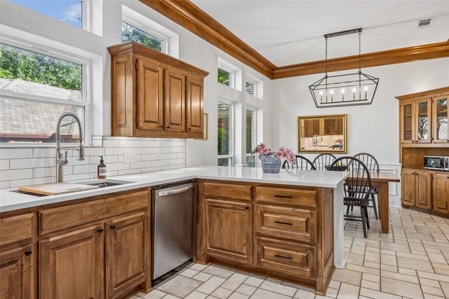 7629 Hove Court, Plano, TX 75025