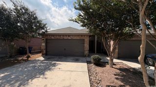 708 Saengerhalle Rd, New Braunfels, TX 78130