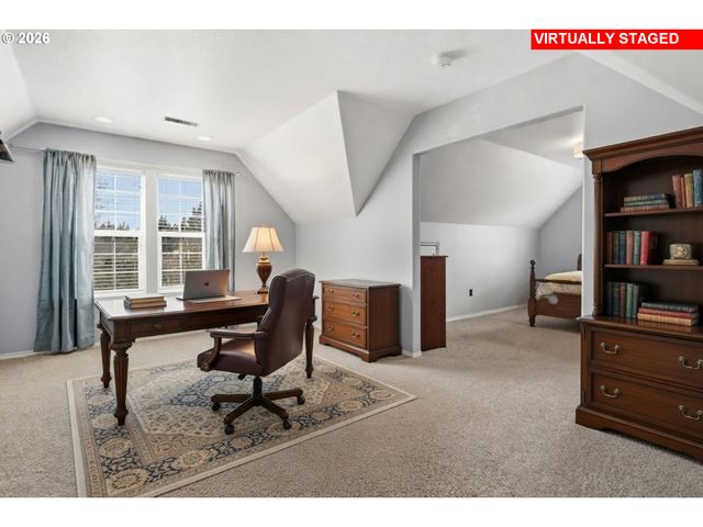 11721 SALMONBERRY Dr, Oregon City, OR 97045