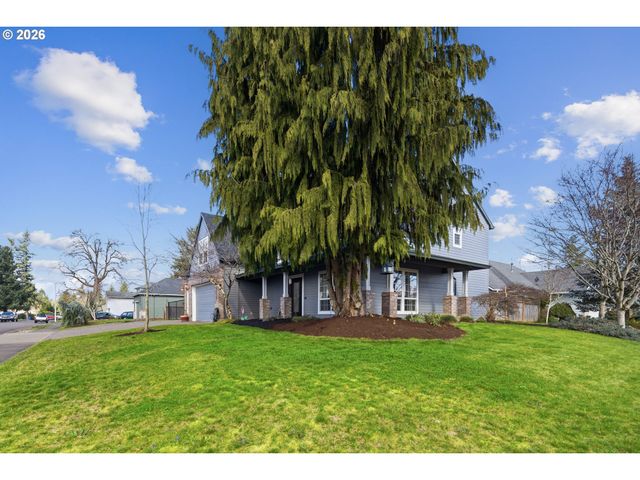 11721 SALMONBERRY Dr, Oregon City, OR 97045