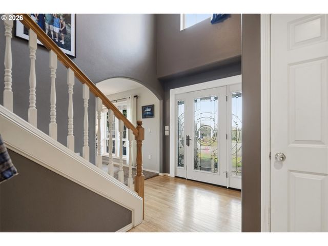 11721 SALMONBERRY Dr, Oregon City, OR 97045