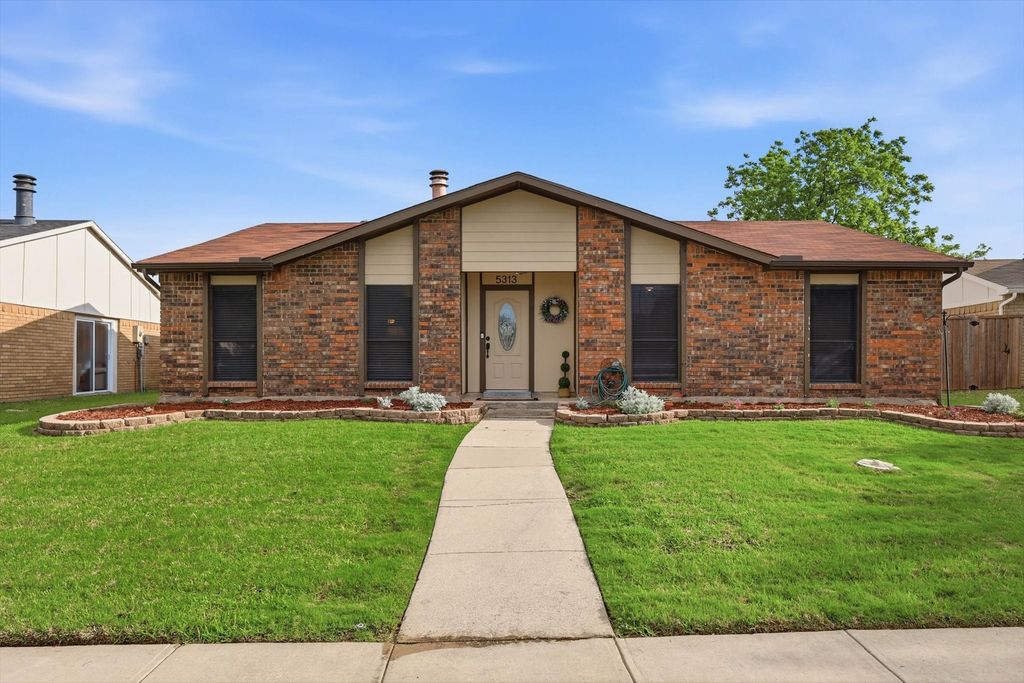 5313 Rice Drive, The Colony, TX 75056