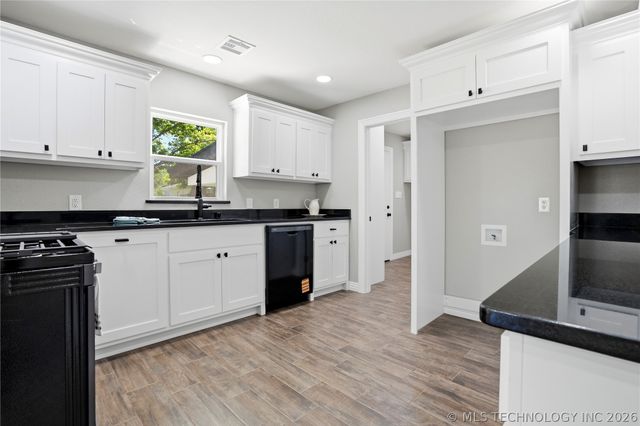 1220 E Miami, Mcalester, OK 74501