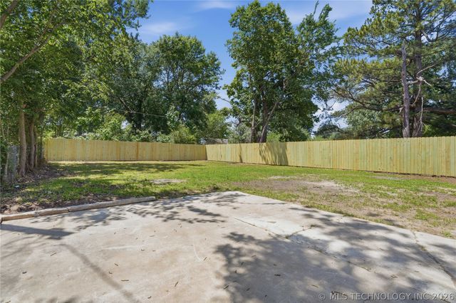 1220 E Miami, Mcalester, OK 74501