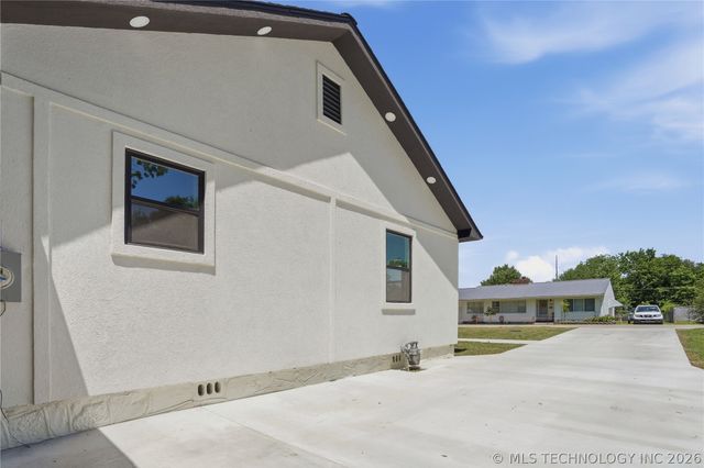 1220 E Miami, Mcalester, OK 74501
