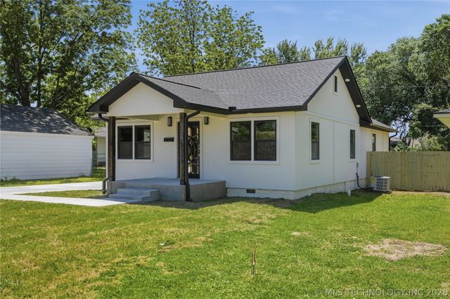 1220 E Miami, Mcalester, OK 74501