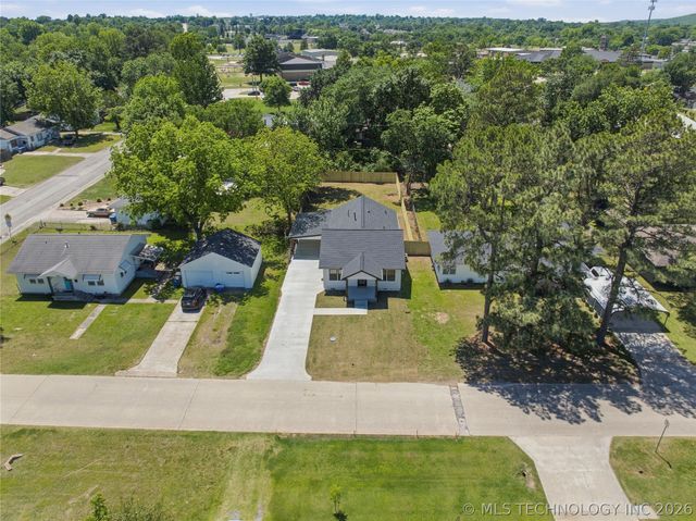 1220 E Miami, Mcalester, OK 74501