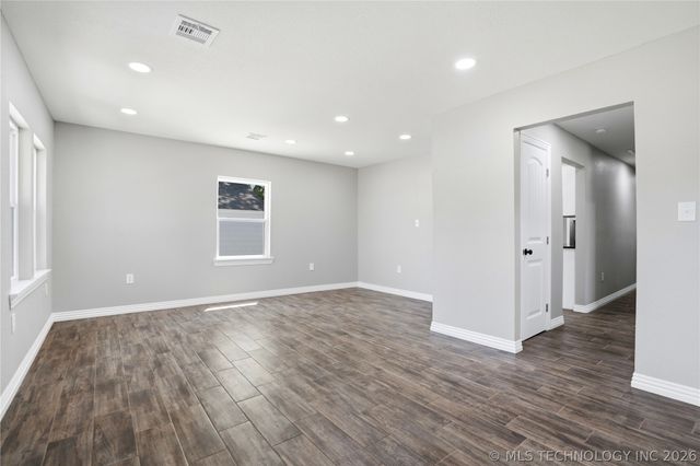 1220 E Miami, Mcalester, OK 74501