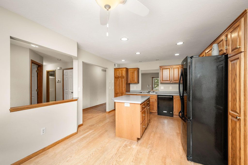 411 Independence Street NE, New Prague, MN 56071 — photo 3
