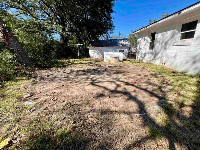 1937 N FM 2276, Henderson, TX 75652