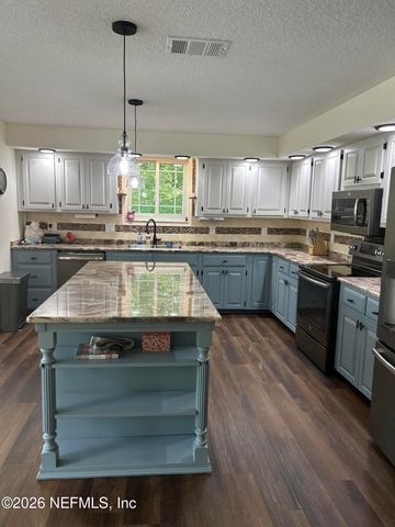 3704 HAVENWOOD Road, Middleburg, FL 32068