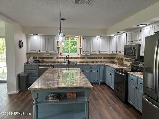 3704 HAVENWOOD Road, Middleburg, FL 32068