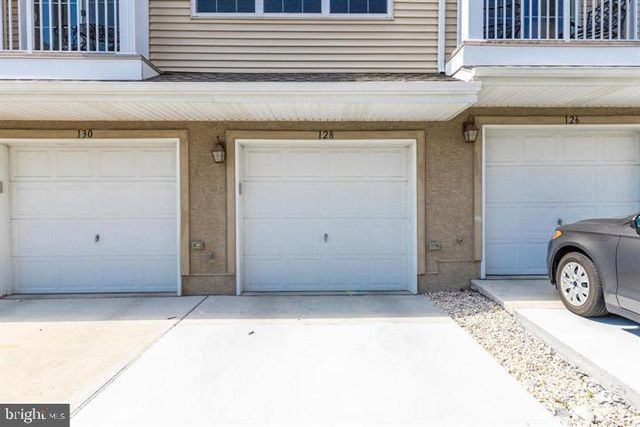 128 JUSTIN DR, West Chester, PA 19382