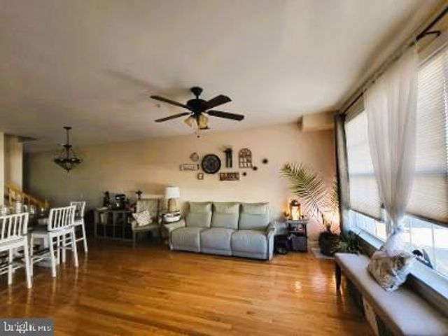 128 JUSTIN DR, West Chester, PA 19382