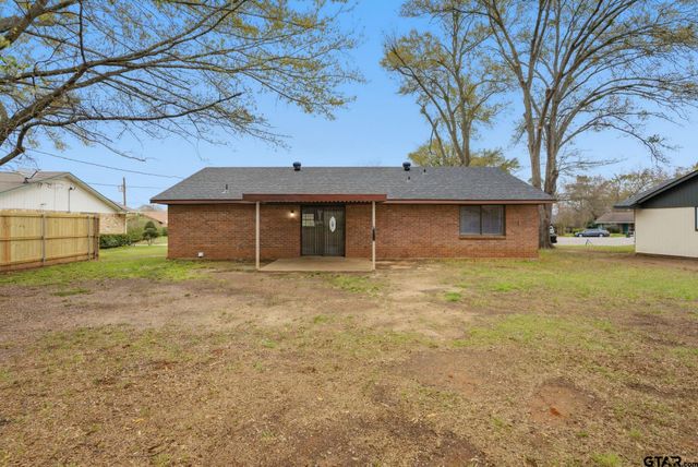 2716 Manilee Lane, Tyler, TX 75702